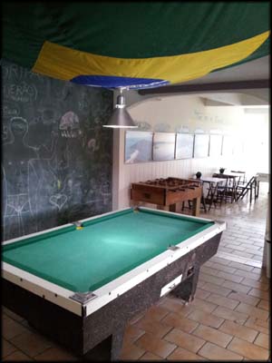 Área comum do Hostel Lagoa em Florianópolis, lugar simpático.