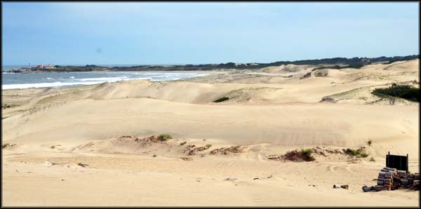 Linda paisagem das dunas em Punta del Diablo